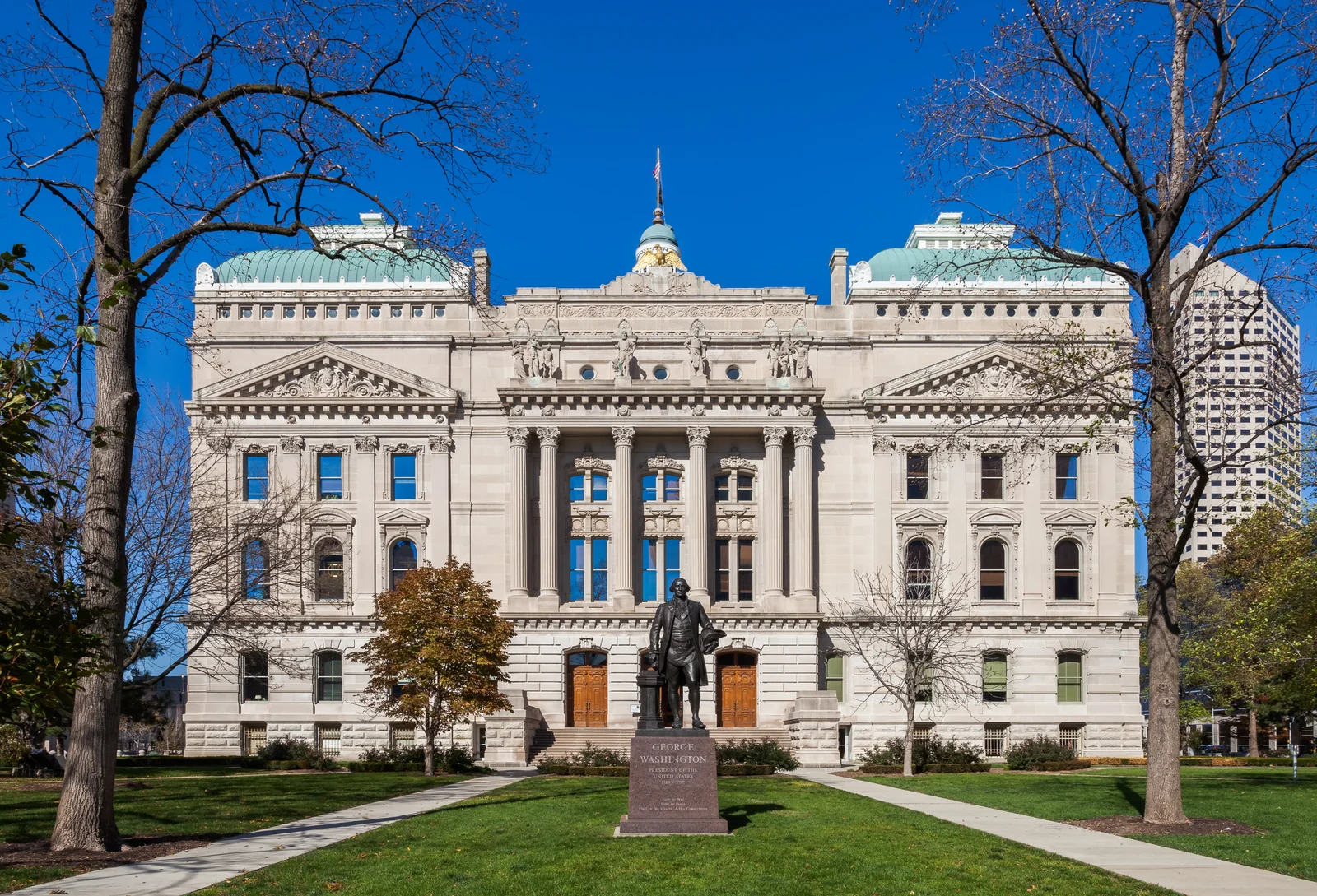 Indiana state capitol building exterior