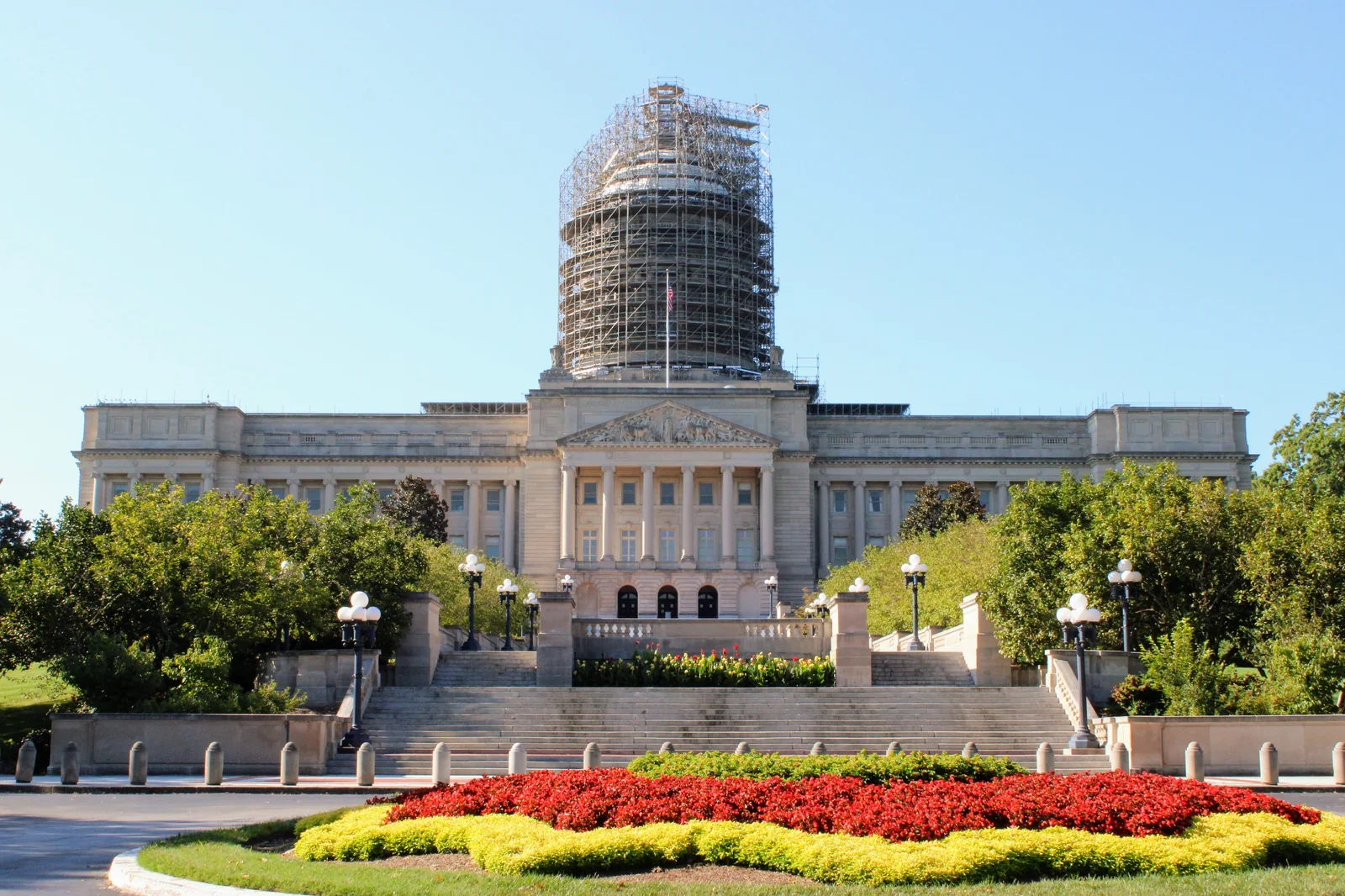 Kentucky state capitol building exterior