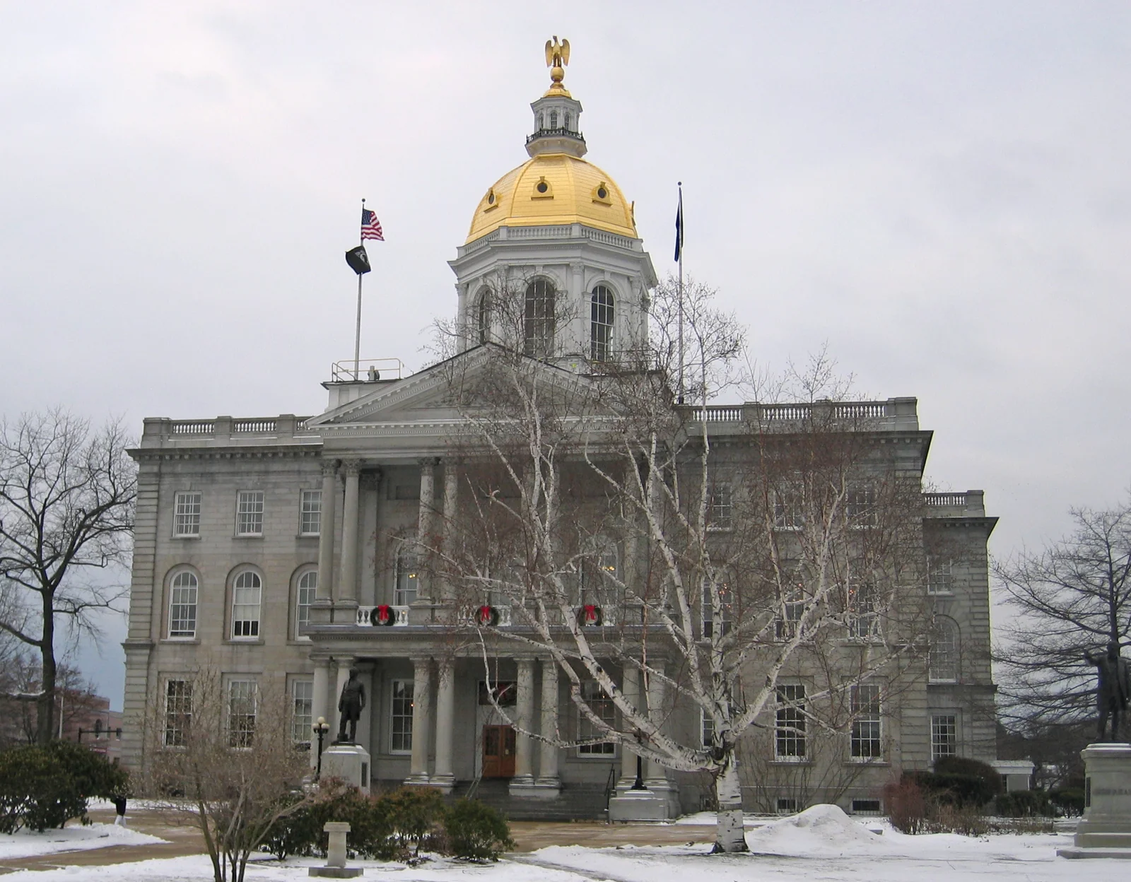 New Hampshire state capitol building exterior